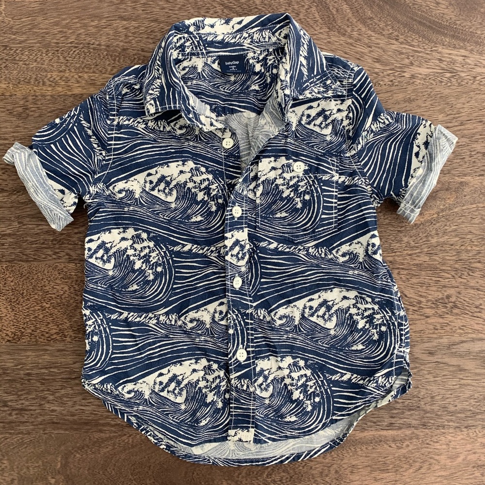 PRINTED BUTTON UP SHIRT